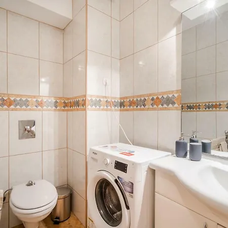 Bpr Vivid Downtown Vibe With Balcony Apartment *