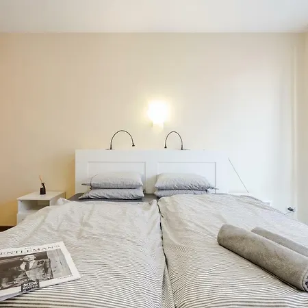 Bpr Vivid Downtown Vibe With Balcony * Budapest
