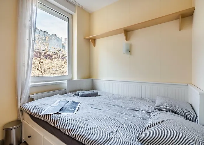 شقة Bpr Vivid Downtown Vibe With Balcony *