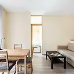 아파트 Bpr Vivid Downtown Vibe With Balcony *