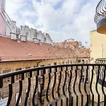 아파트 Bpr Vivid Downtown Vibe With Balcony 부다페스트